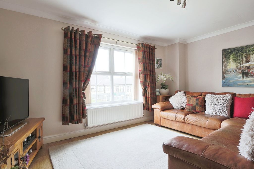 Property photo 2 of 18 3314476