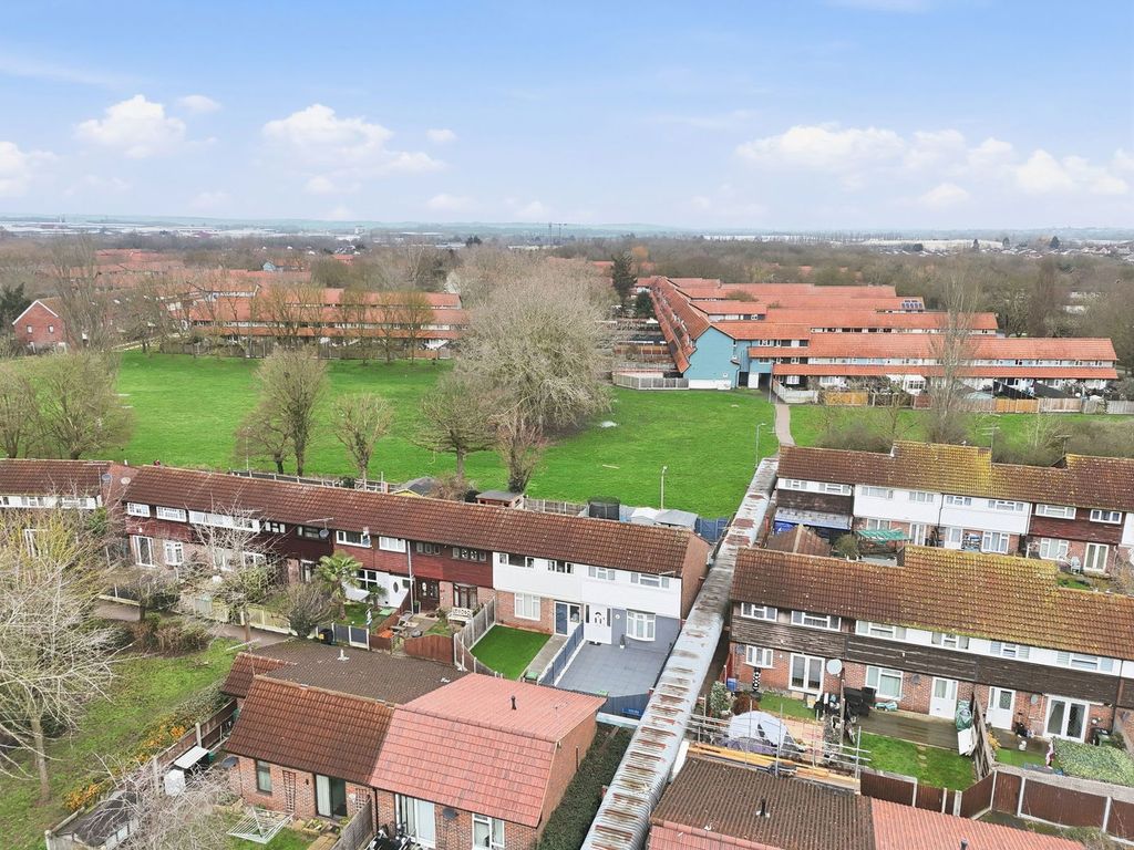 Property photo 3 of 25