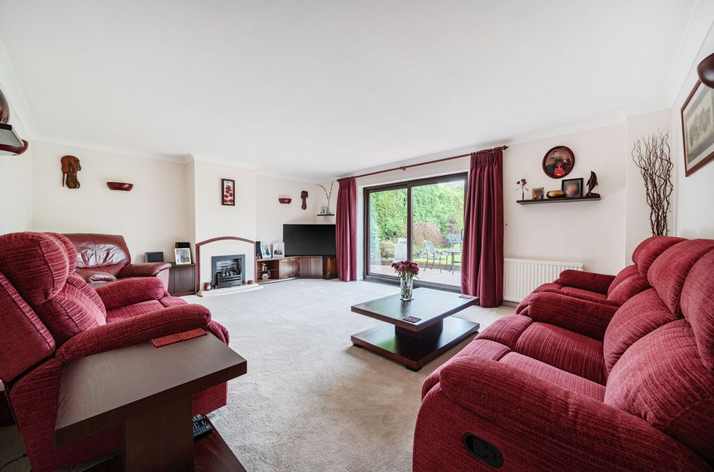 Property photo 2 of 18