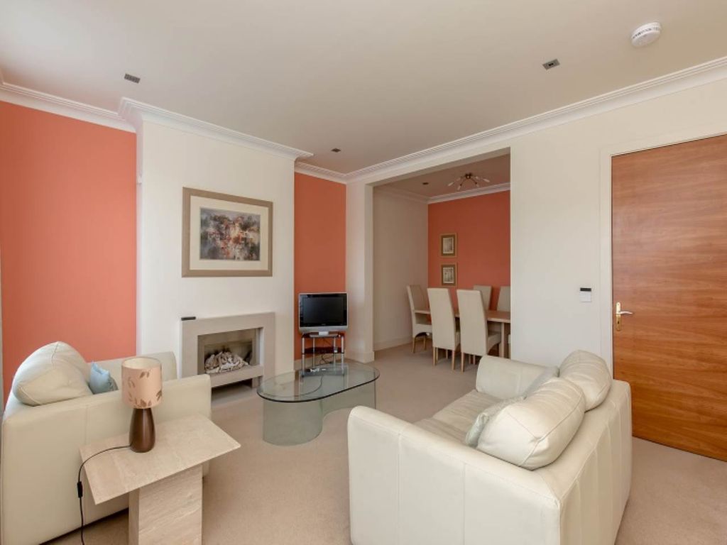 Property photo 3 of 10 2