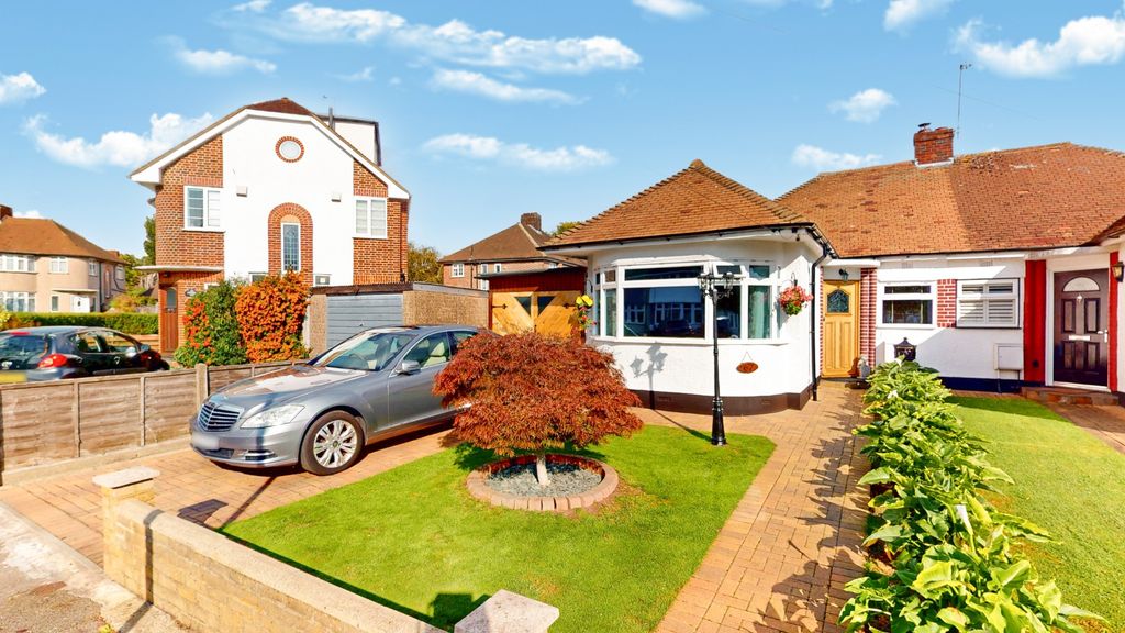 Property photo 1 of 13 4524621