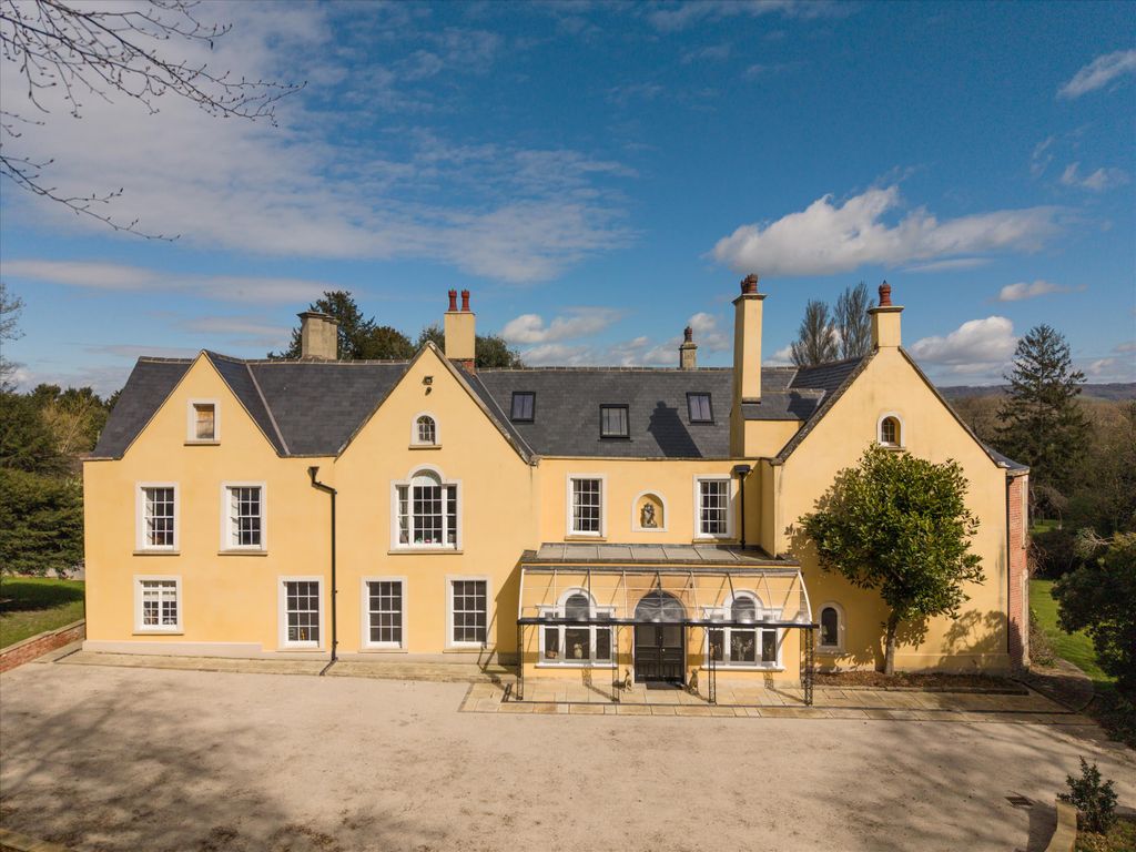 Property photo 1 of 29 Image