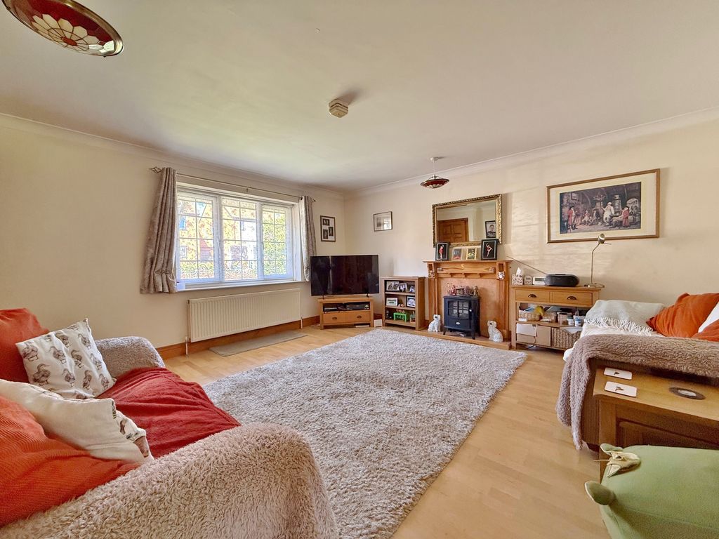 Property photo 3 of 22