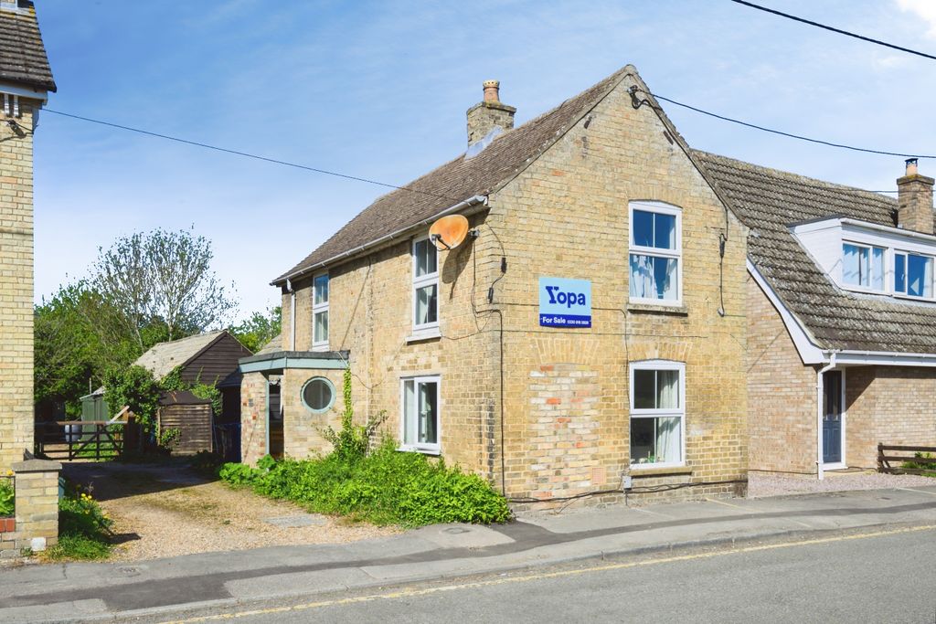 Property photo 1 of 15 Front Aspect