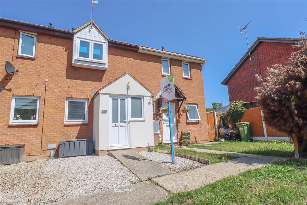 Property photo 1 of 10 Horkesley Way Front-2.Jpg