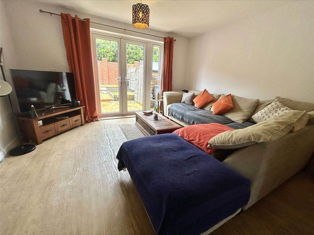 Property photo 3 of 13 Picture No. 06
