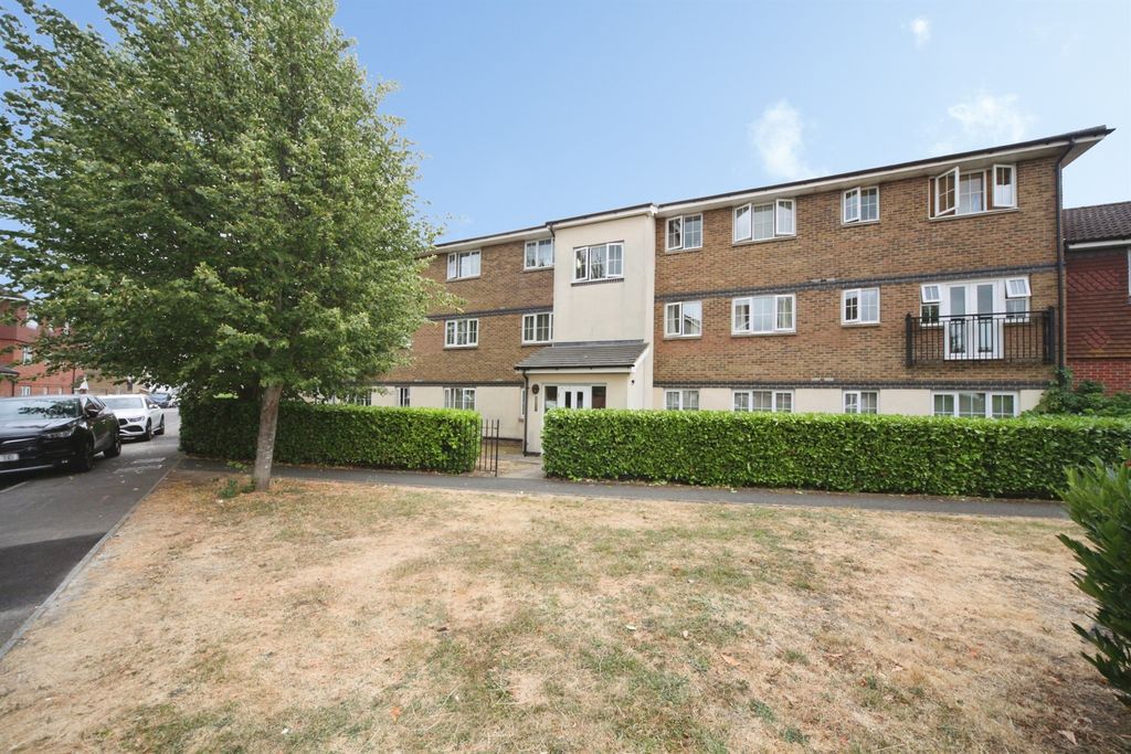 Property photo 1 of 6