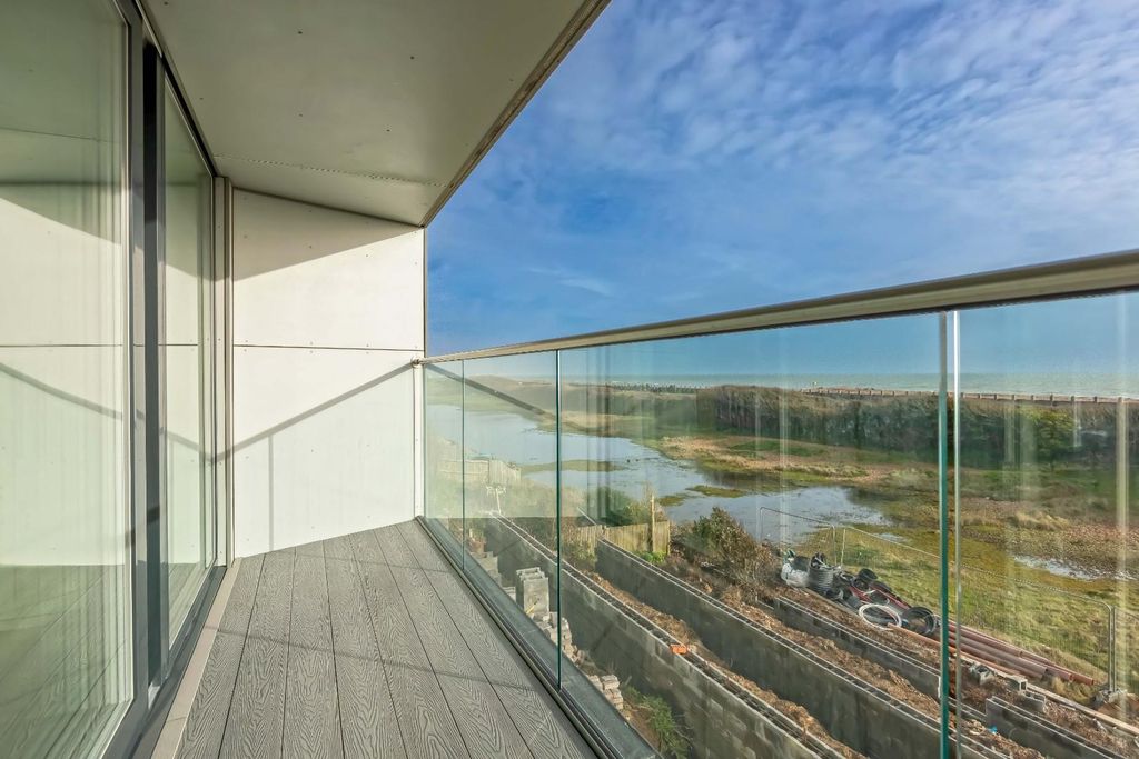 Property photo 1 of 24 Brighton Rd_32.Jpg