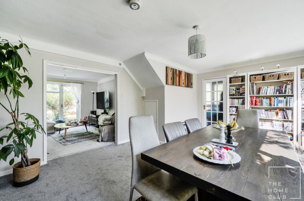 Property photo 2 of 14 51cc0A3E-3E67-433E-9202-51B830F41114