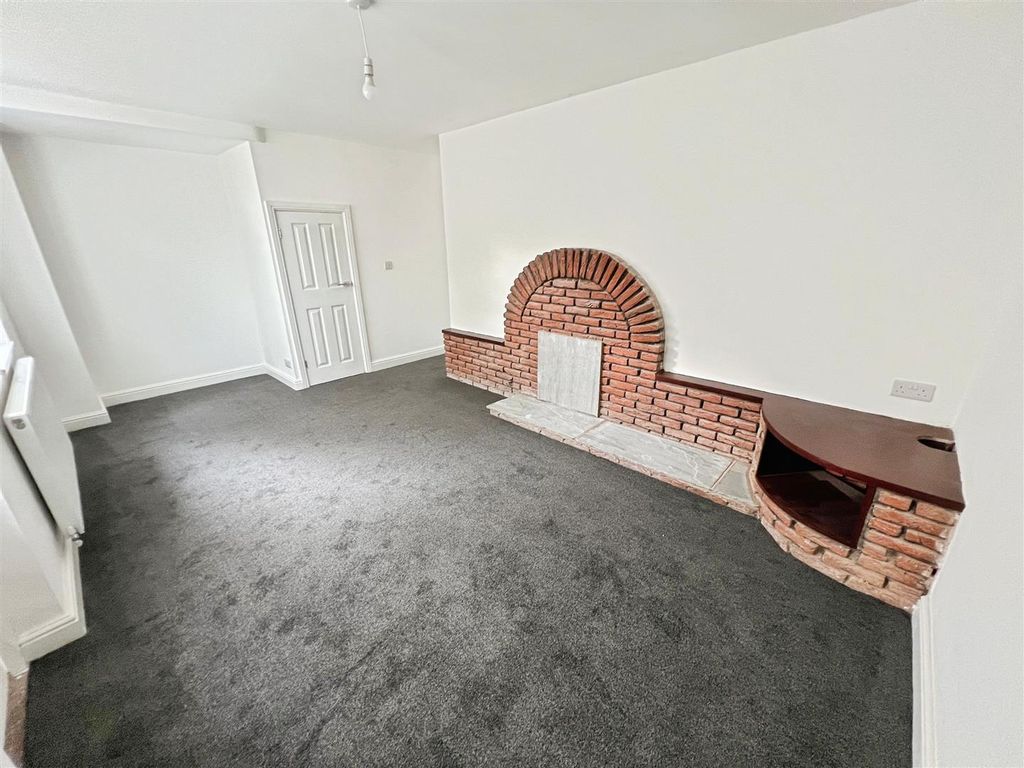 Property photo 3 of 21