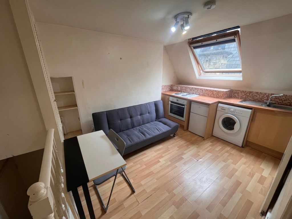 Property photo 2 of 8 Picture No. 06