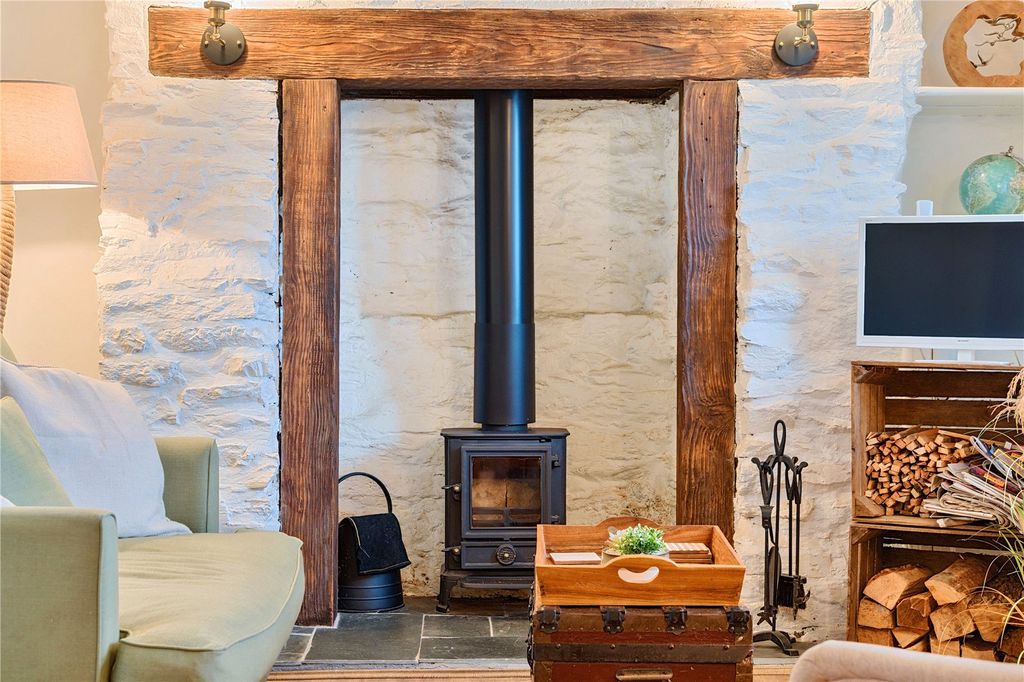 Property photo 3 of 24 Picture No. 28