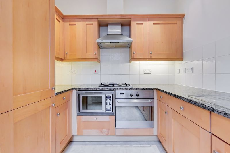 Property photo 3 of 10 Photo 4