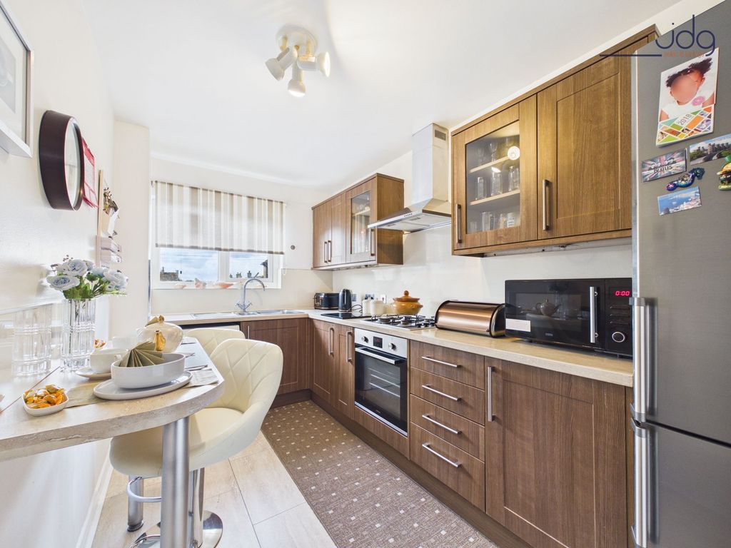 Property photo 3 of 13 Kitchen