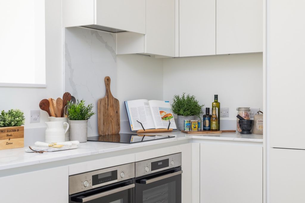 Property photo 2 of 32 3229593