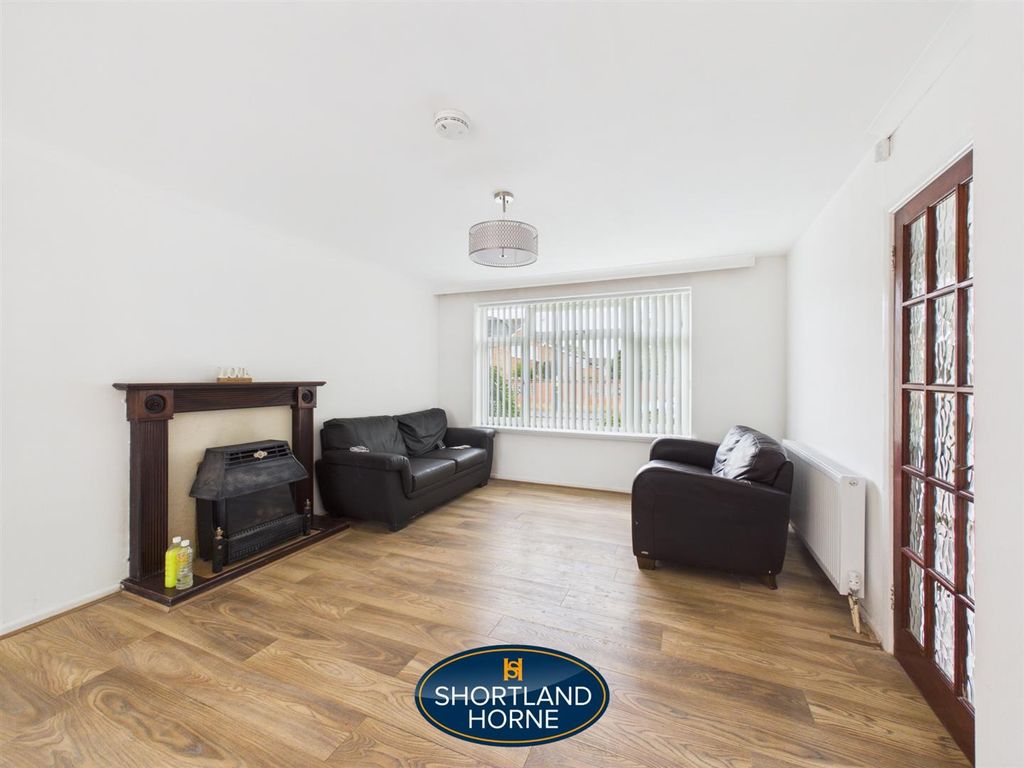 Property photo 3 of 31 Cam04377G0-Pr0407-Still006.Jpg