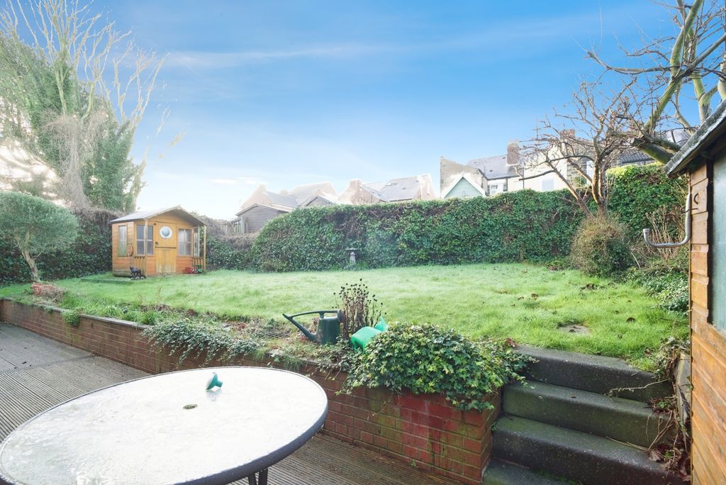 Property photo 3 of 19 Pbox-Img.Jpg