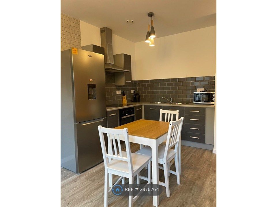 Property photo 3 of 11 Dining