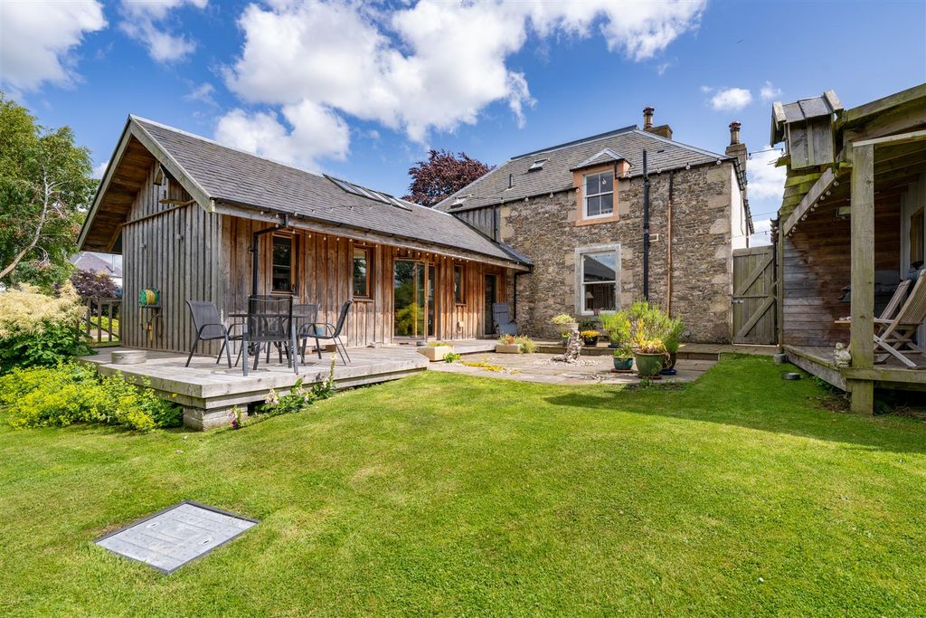 Property photo 1 of 33 Dunera-04.Jpg