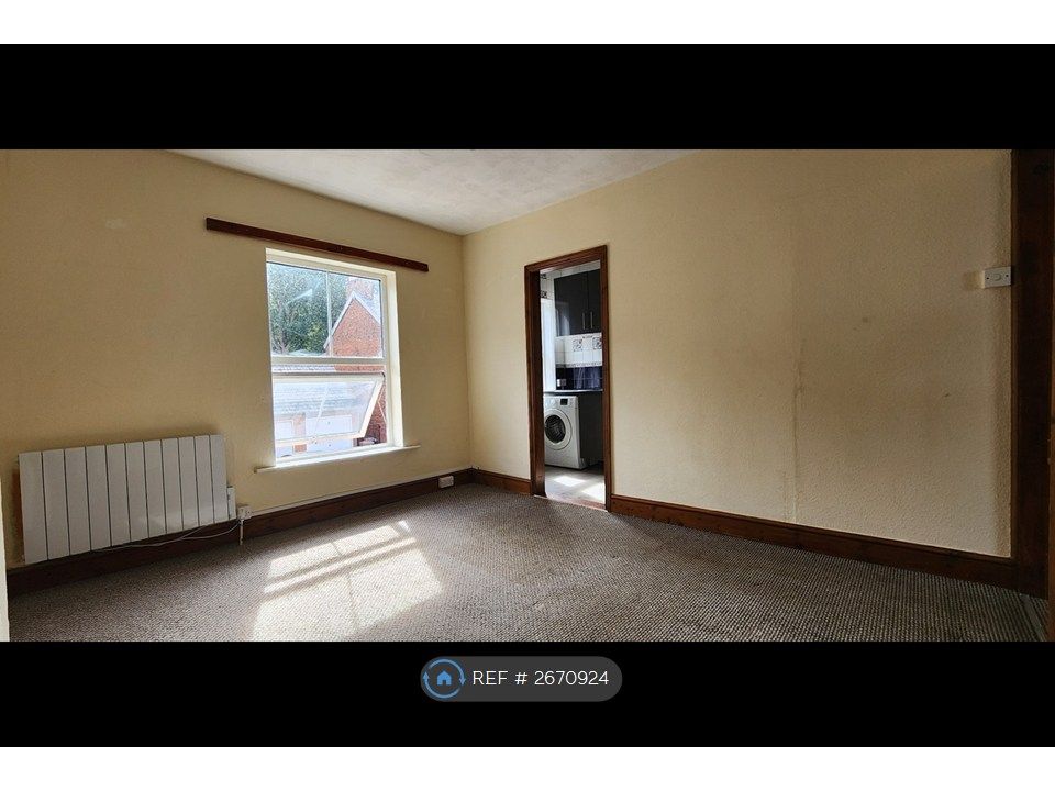 Property photo 2 of 9 Lounge