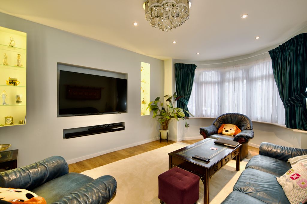 Property photo 3 of 19 8Ea30366c309Af0B2A9F85A3B08cc7501Dcfb211.Jpeg