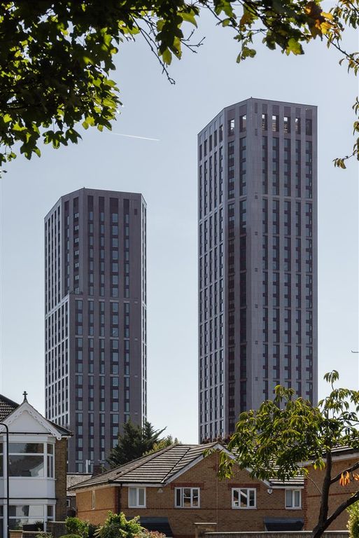 Property photo 2 of 37