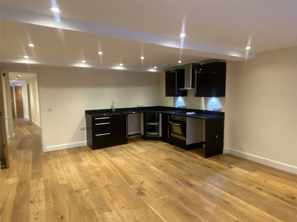 Property photo 2 of 6 Picture No. 03