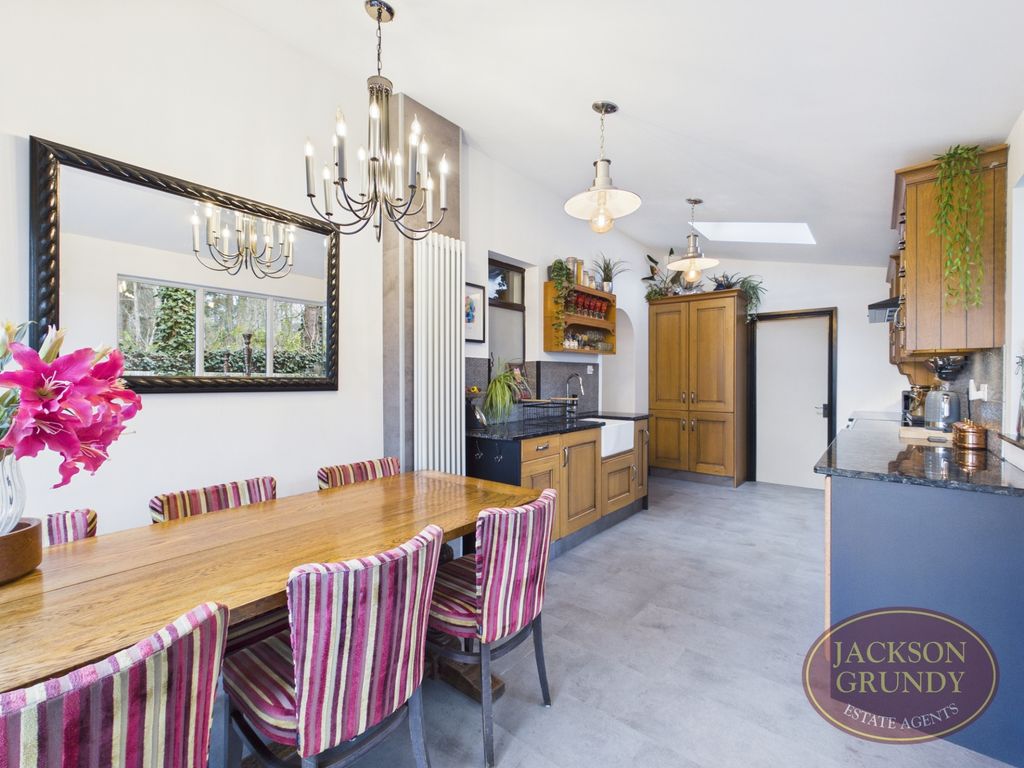 Property photo 3 of 22 Port Road