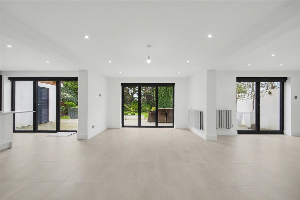 Property photo 2 of 22 2.Jpg