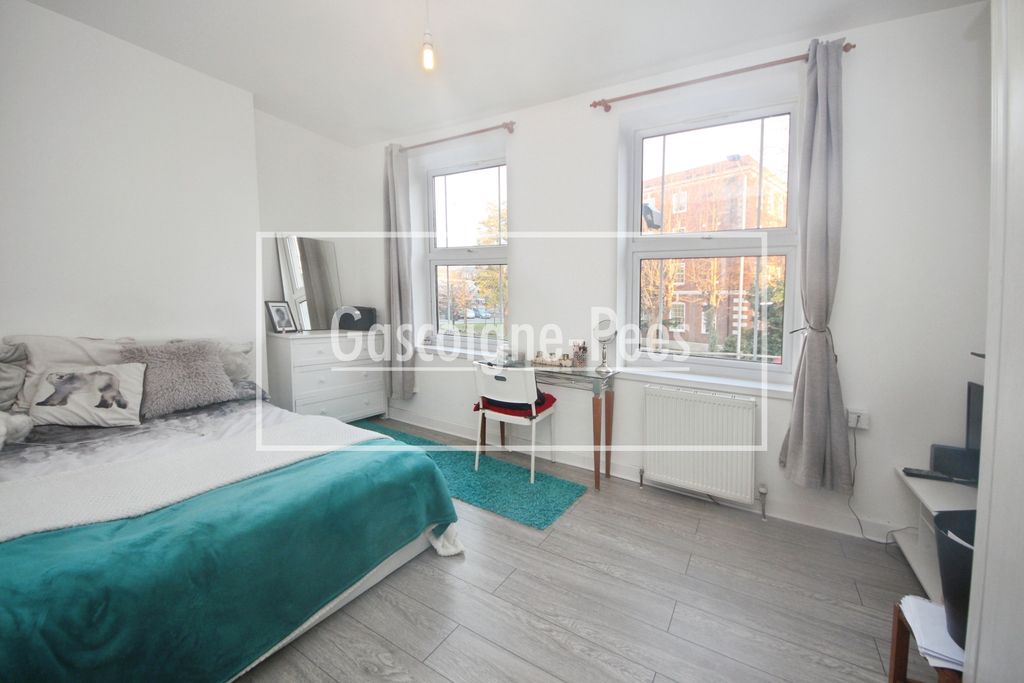 Property photo 1 of 5