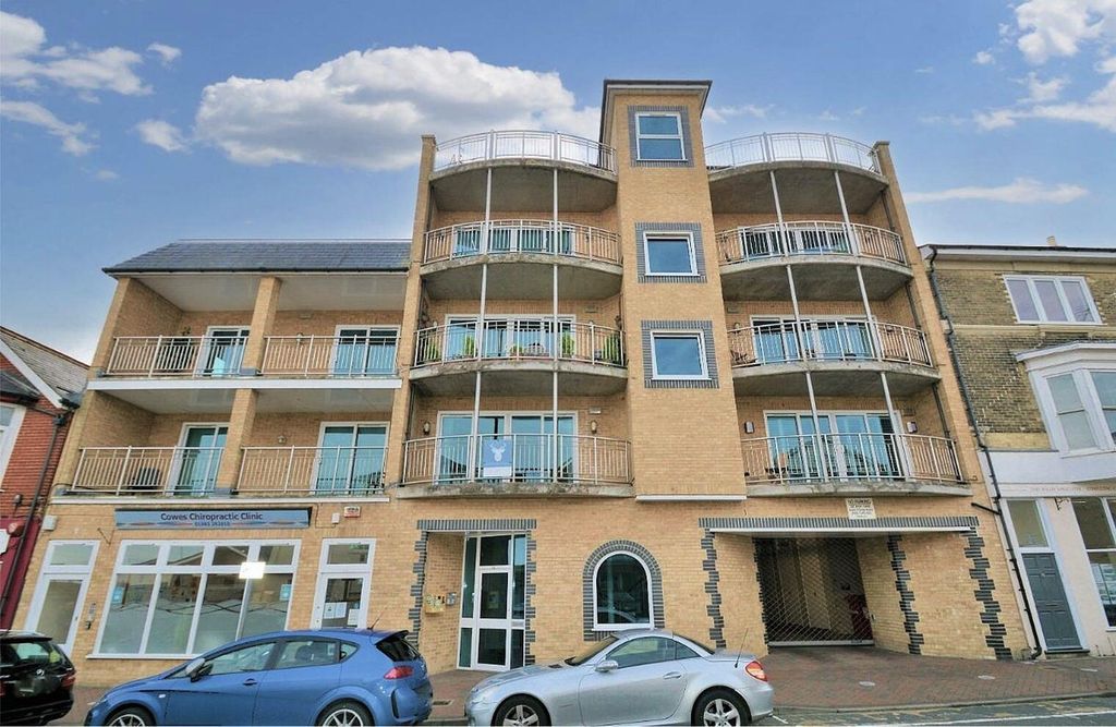 Property photo 1 of 12 Front (Exterior)