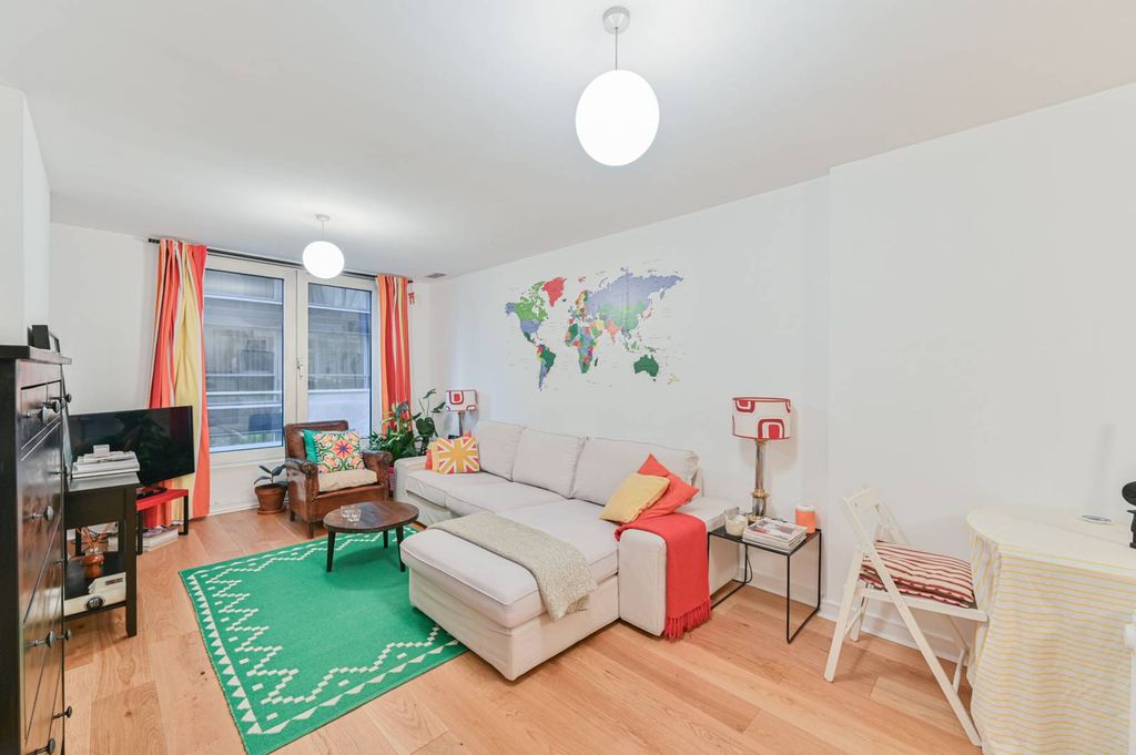 Property photo 2 of 12