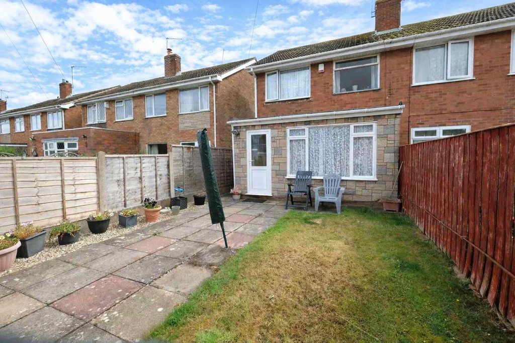 Property photo 2 of 20