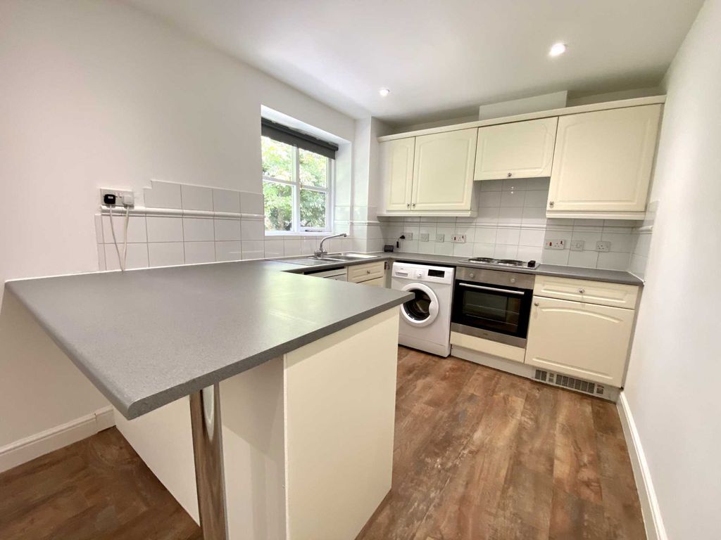 Property photo 3 of 13 Photo