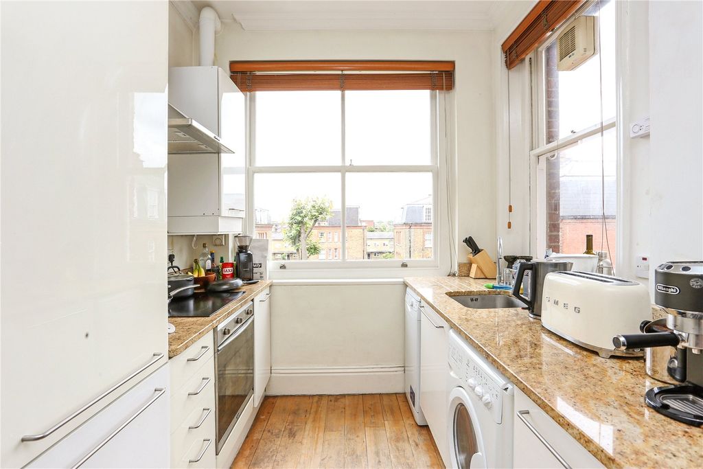 Property photo 2 of 7 Picture No. 08