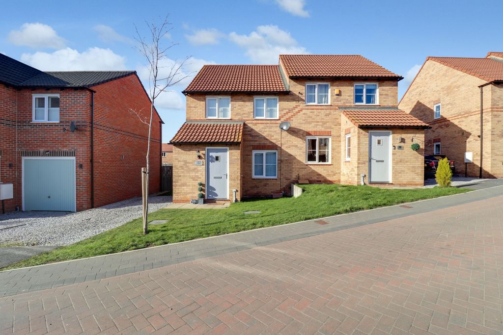 Property photo 1 of 17 1- Rob Hammond Ewemove Pontefract