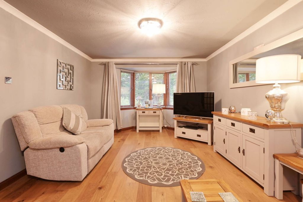 Property photo 3 of 29