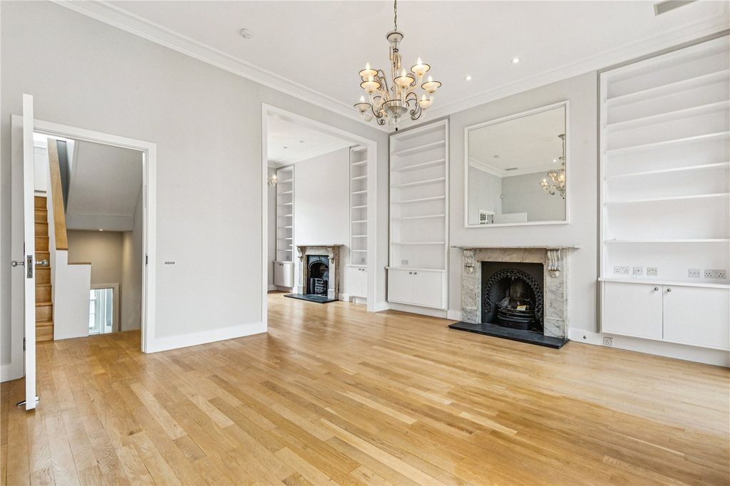 Property photo 2 of 19 Picture No. 10