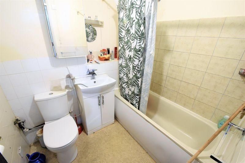 Property photo 3 of 5 Gallery