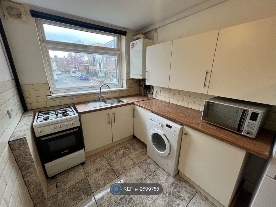 Property photo 2 of 23