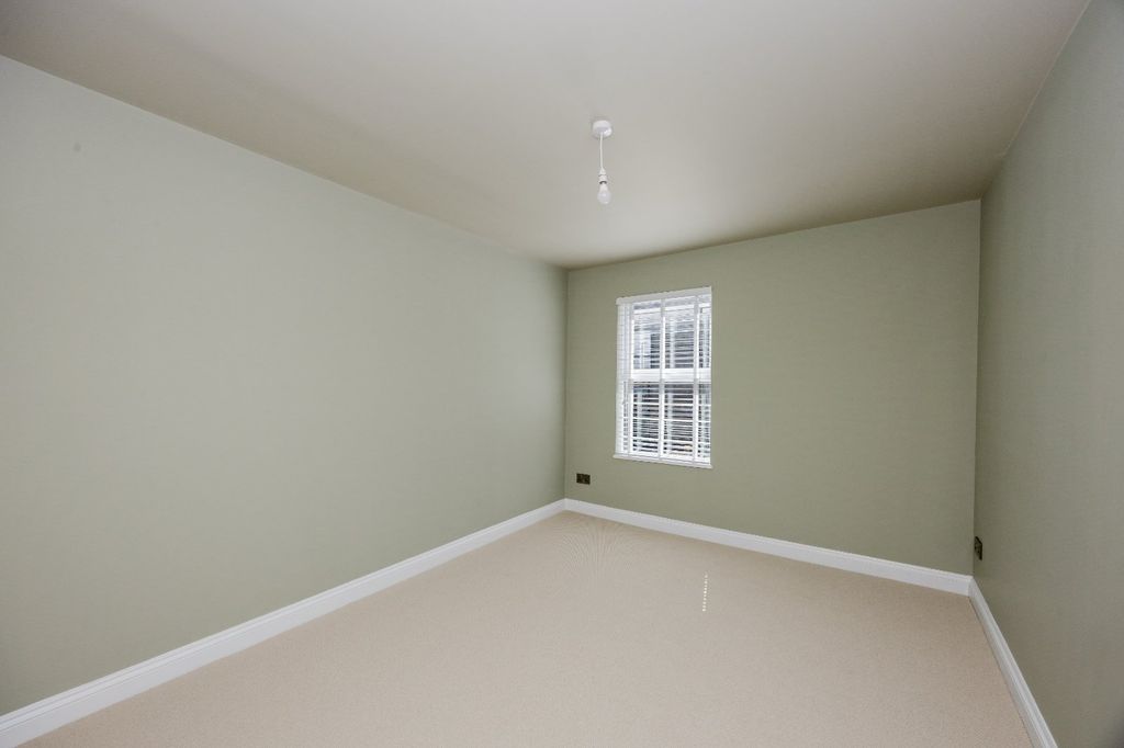 Property photo 3 of 17 Picture No. 04