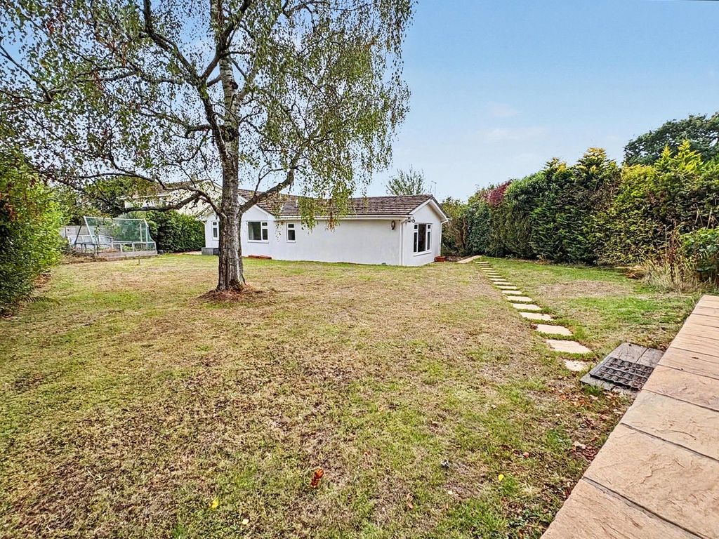 Property photo 2 of 18 Picture No. 74