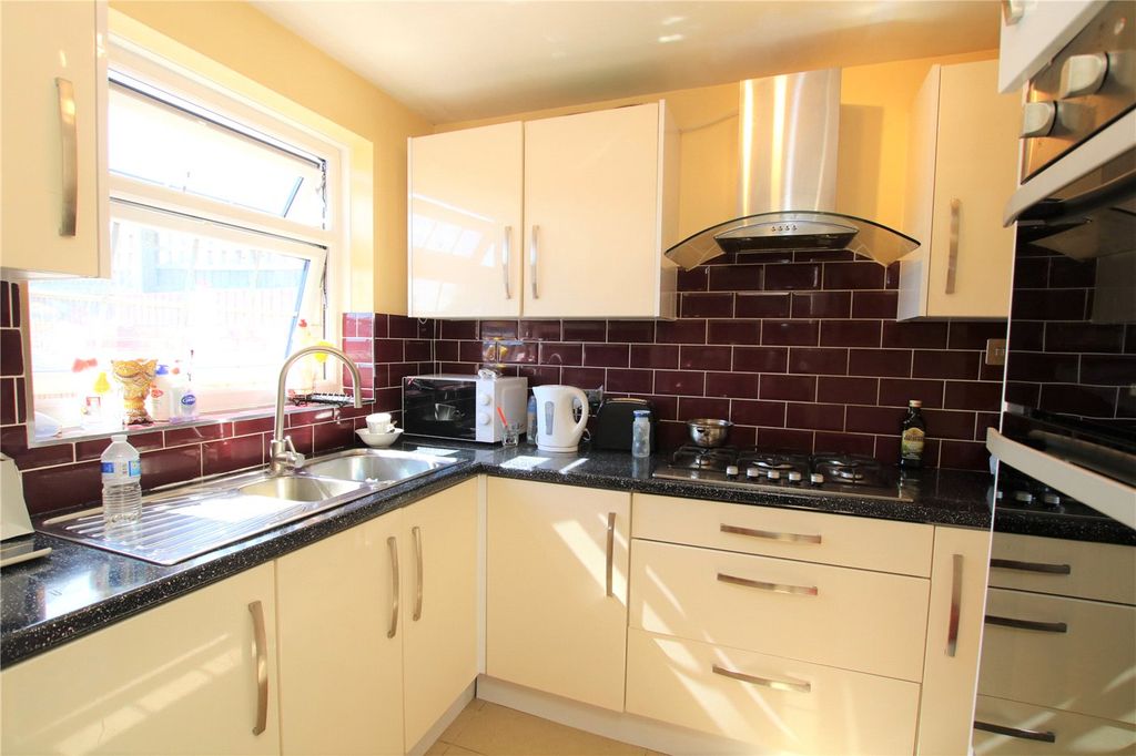 Property photo 3 of 10 Picture No. 09