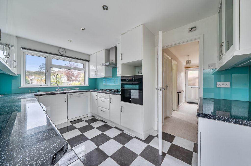 Property photo 3 of 25 1435065-8-69Ca7d6...