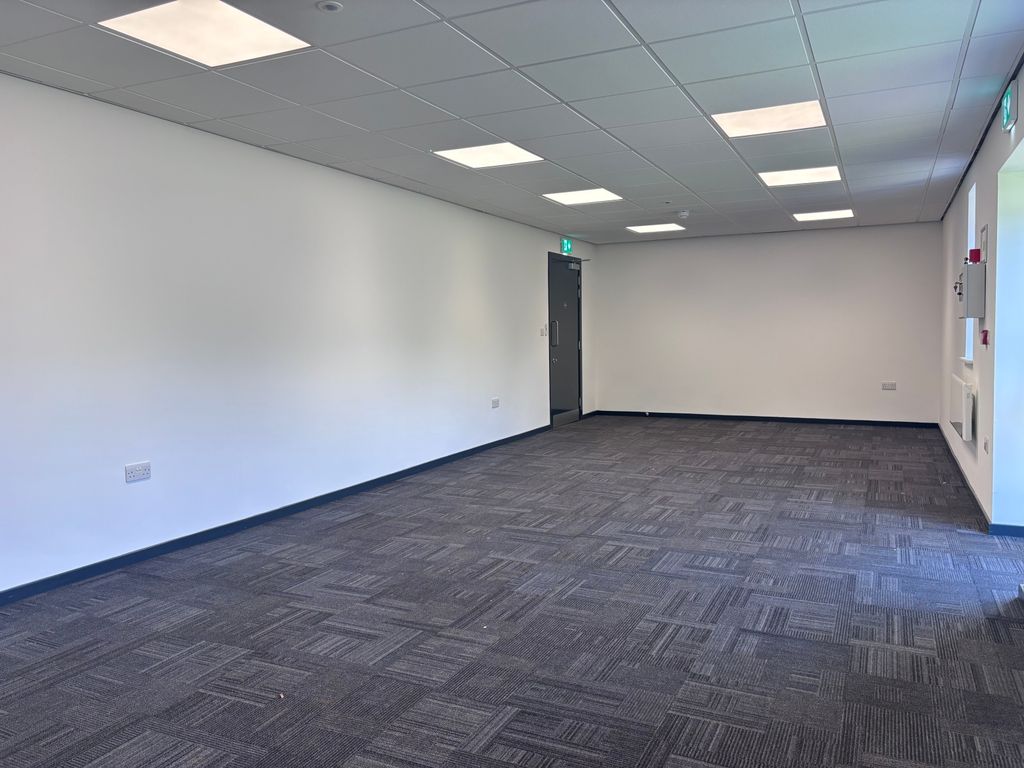 Property photo 3 of 10 Picture No. 09