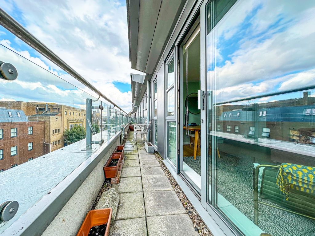 Property photo 2 of 10 5677266