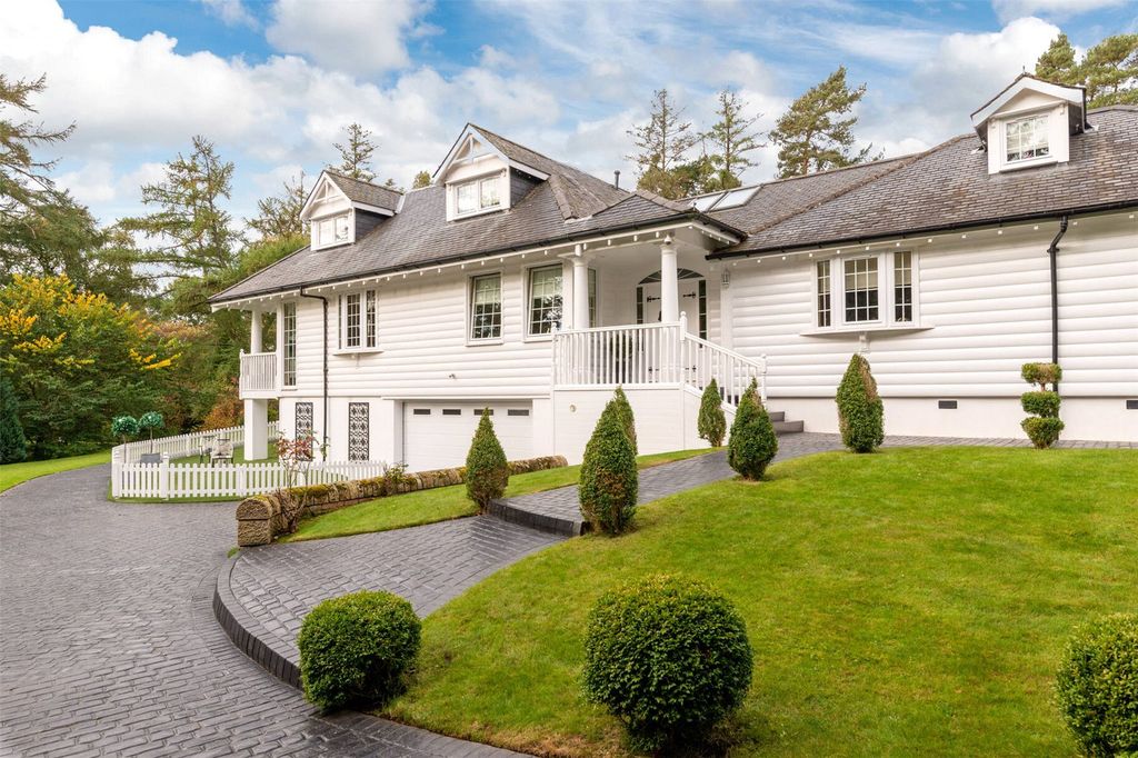 Property photo 1 of 35 Bolton Muir Lodge