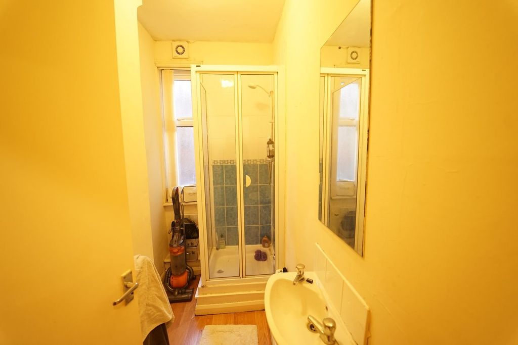 Property photo 3 of 6 Picture No. 02