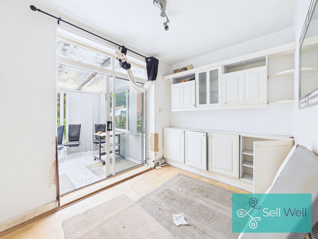 Property photo 3 of 17 Dining Room