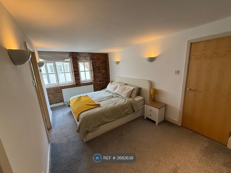 Property photo 3 of 13 Master Bedroom En Suite